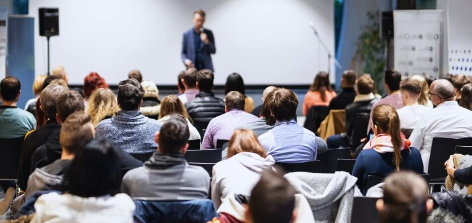 Crafting a Professional Academic Conference Announcement
